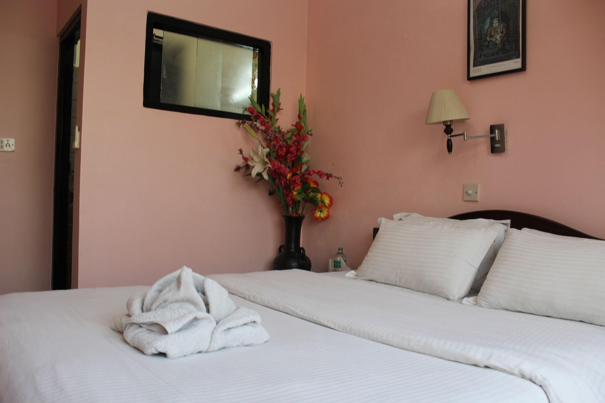 Hotel Buddha Land Катманду Екстер'єр фото