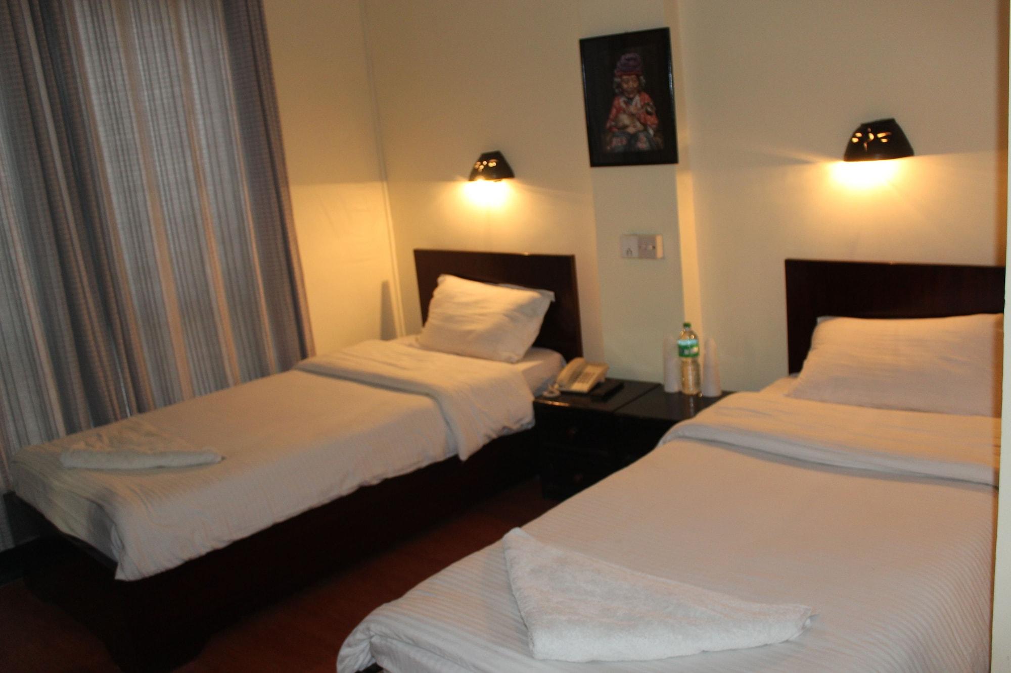 Hotel Buddha Land Катманду Екстер'єр фото