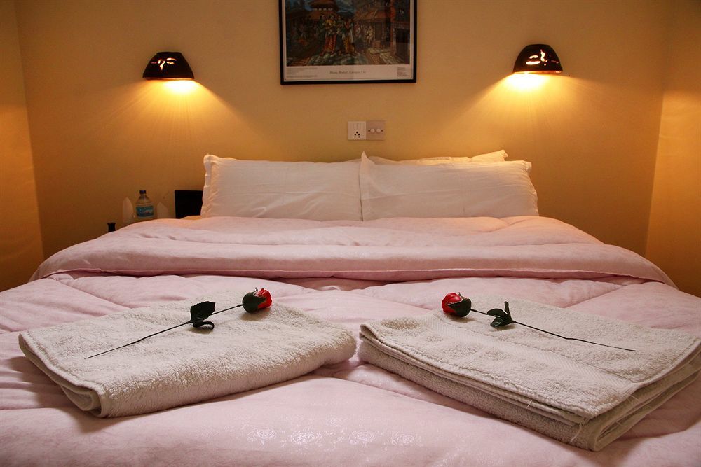Hotel Buddha Land Катманду Екстер'єр фото
